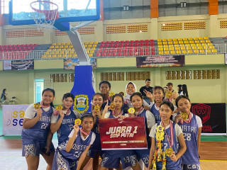 TIM BASKETBALL PUTRI SMP NEGERI 4 BANDAR LAMPUNG MENJUARAI PIALA GUBERNUR 2026